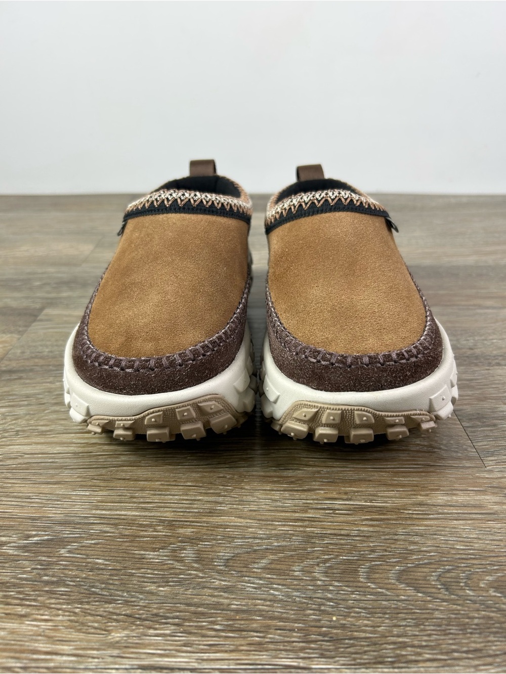 UGG | All-Gender Venture Daze Clog Slip on Platform Shoes New - Picture 4 of 11